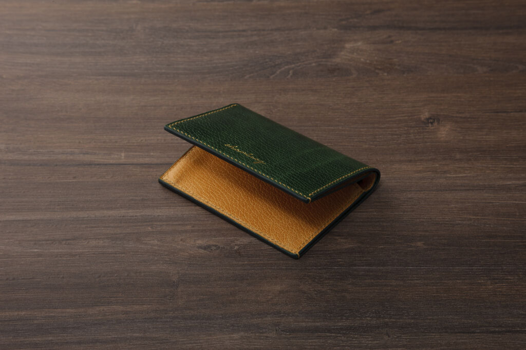 Handcrafted high quality wallet cardholder in genuine leather